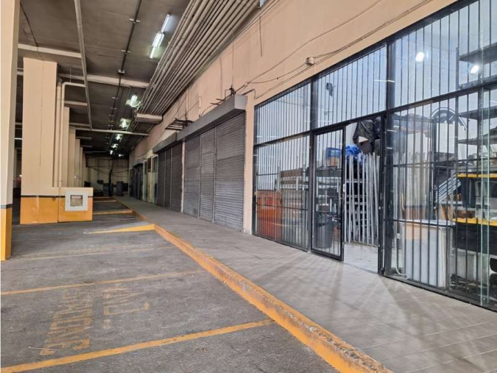 Venta de local comercial en Pueblo Nuevo (Gran Estación de SM) GTA - 6