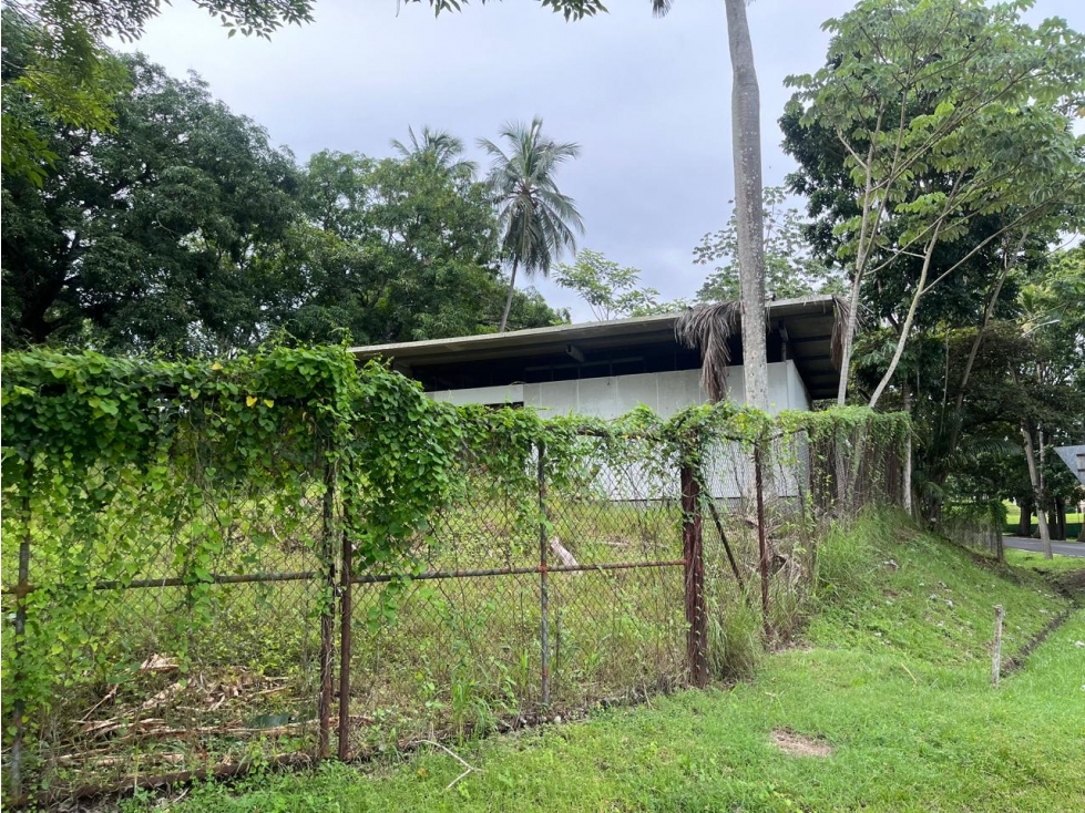 Venta de terreno en Altos de Curundu GTA - 2