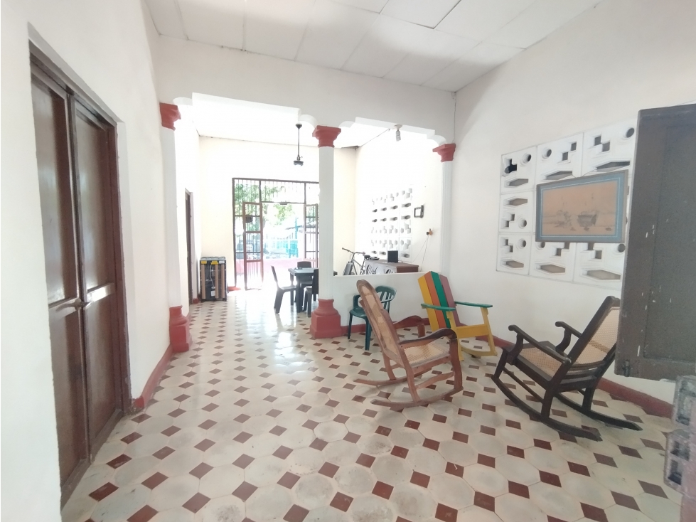 VENTA CASA ANTIGUA - USO FAMILIAR/COMERCIAL - BARRIO MANGA - CARTAGENA — foto 2