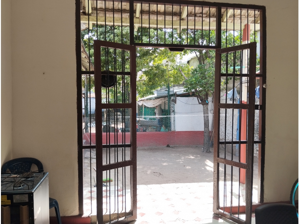 VENTA CASA ANTIGUA - USO FAMILIAR/COMERCIAL - BARRIO MANGA - CARTAGENA — foto 4