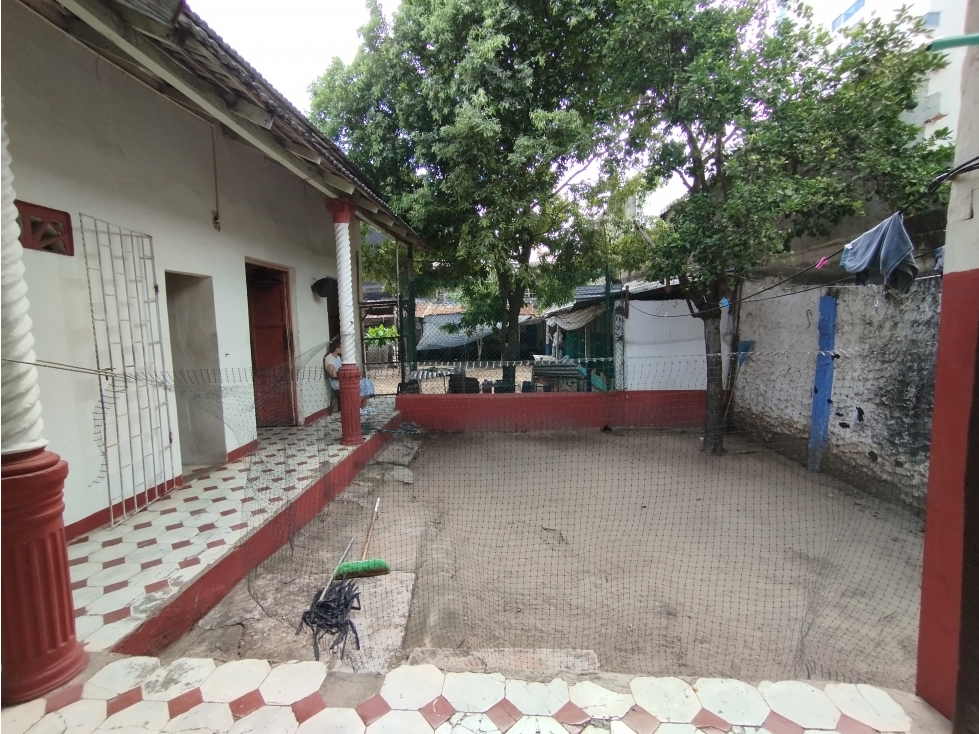 VENTA CASA ANTIGUA - USO FAMILIAR/COMERCIAL - BARRIO MANGA - CARTAGENA — foto 5