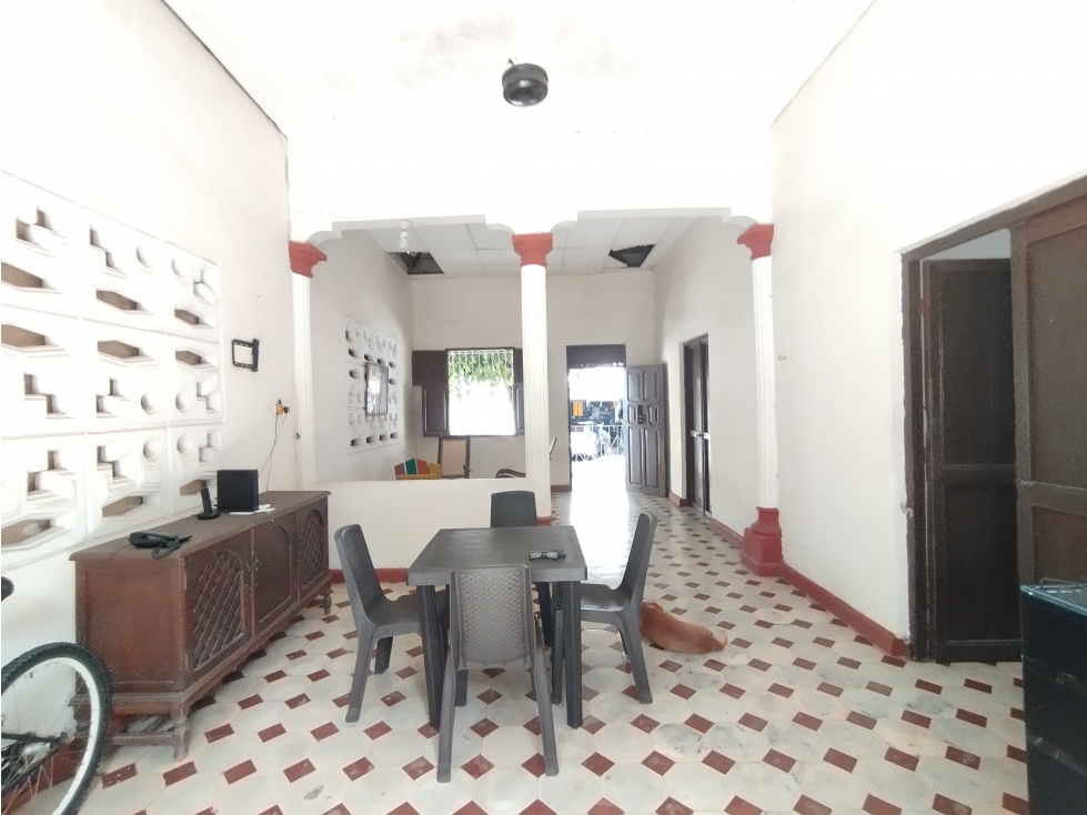 VENTA CASA ANTIGUA - USO FAMILIAR/COMERCIAL - BARRIO MANGA - CARTAGENA
