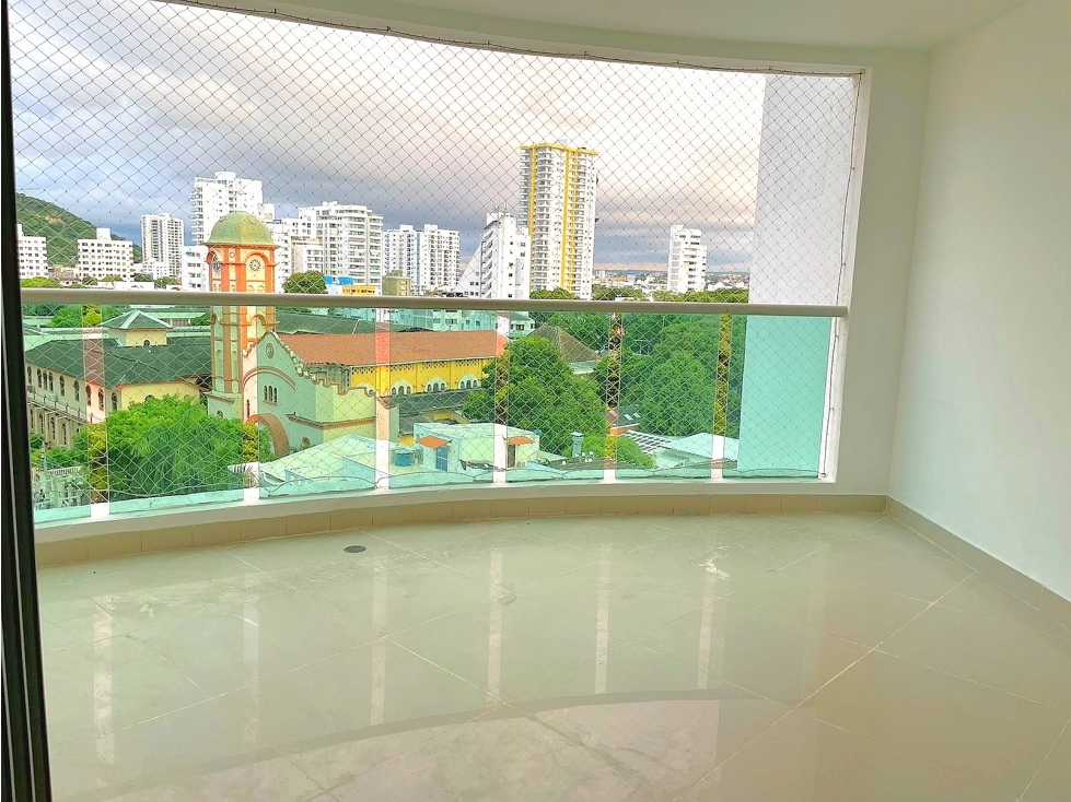 SE VENDE APARTAMENTO DE 145m2 CON 3 ALCOBAS - MANGA - CARTAGENA