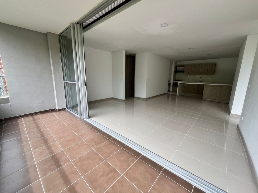 Apartamento para la venta en Envigado, 2 parqueaderos y útil. — foto 6