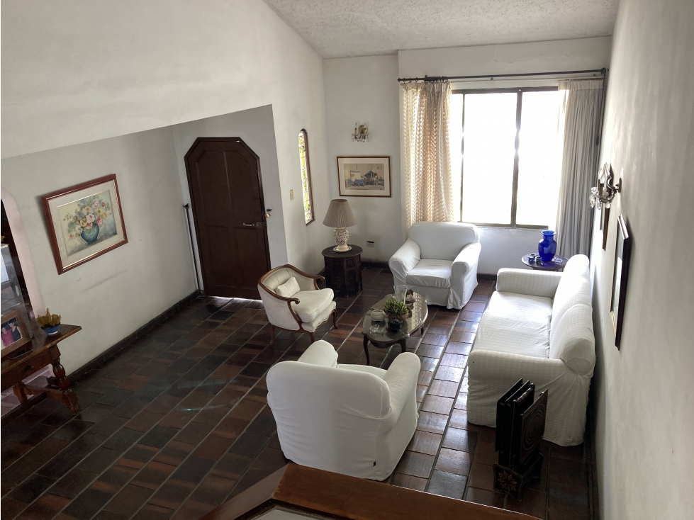 VENTA CASA INDEPENDIENTE PRADOS DEL NORTE CALI