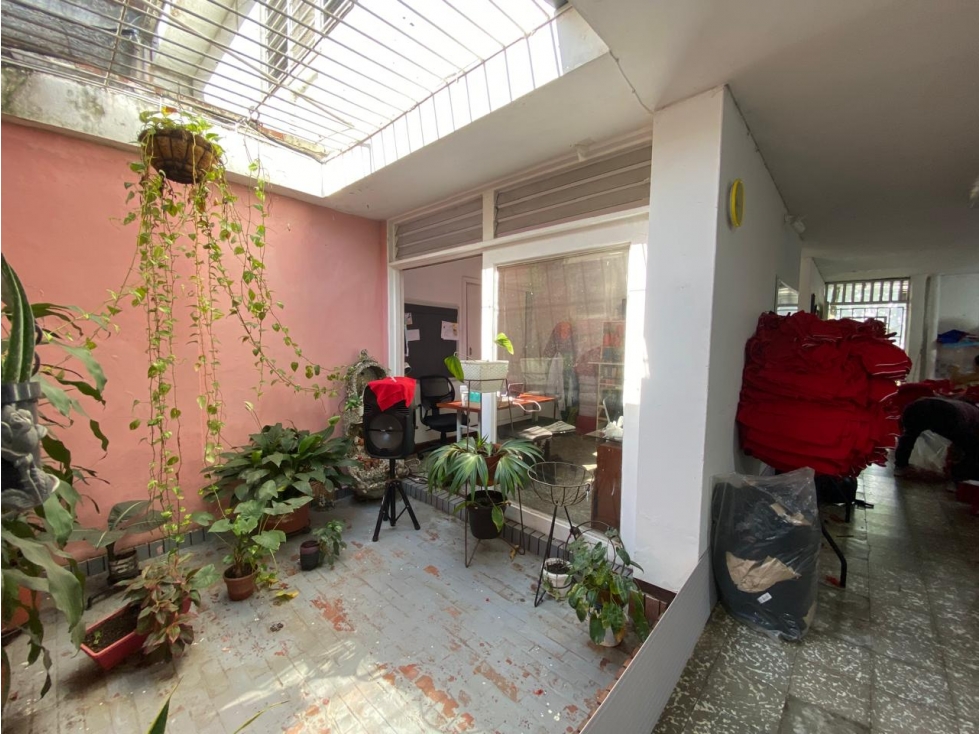 VENTA DE CASA INDEPENDIENTE LA FLORA