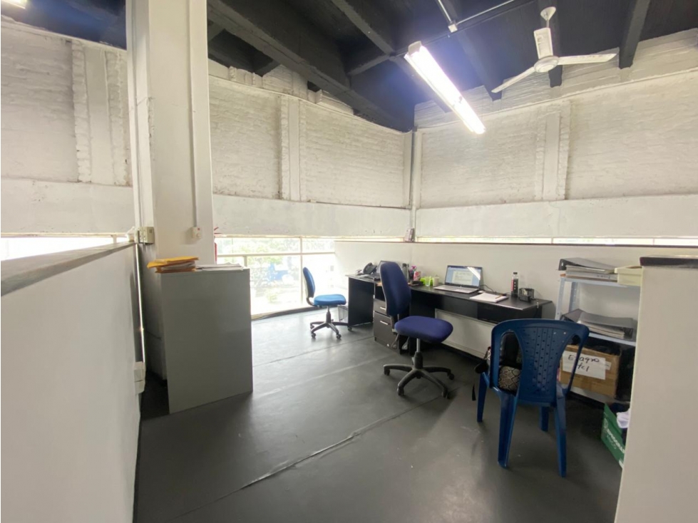 EN VENTA O ALQUILER BODEGA LOCAL COMERCIAL INDEPENDIENTE NORTE CALI — foto 2