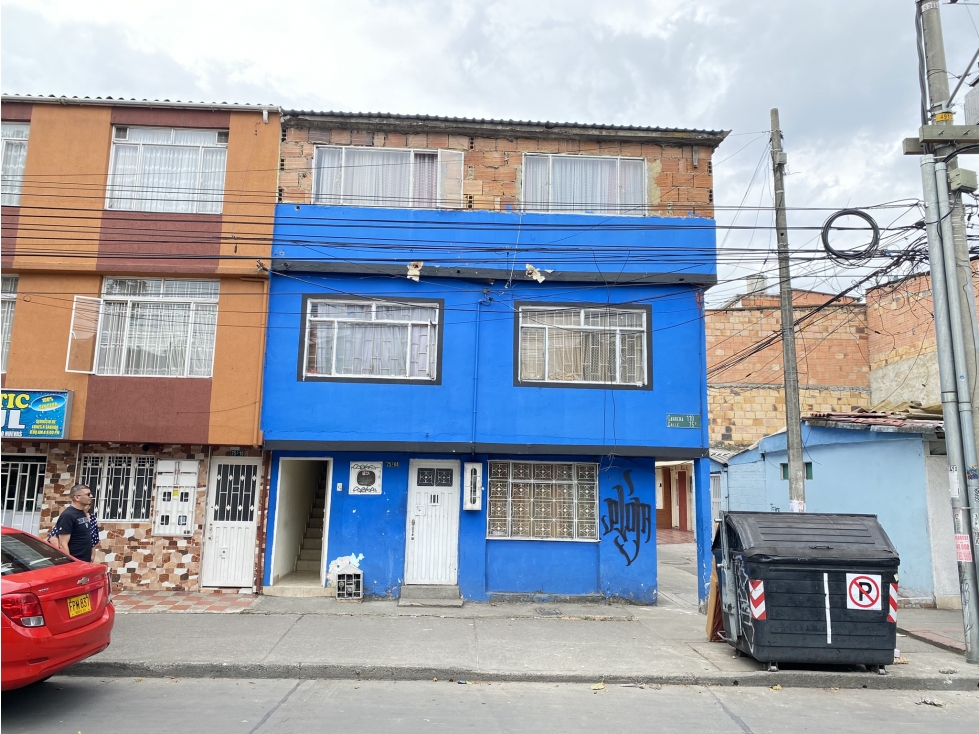 VENDO CASA BARRIO GARCES NAVAS - BOGOTA