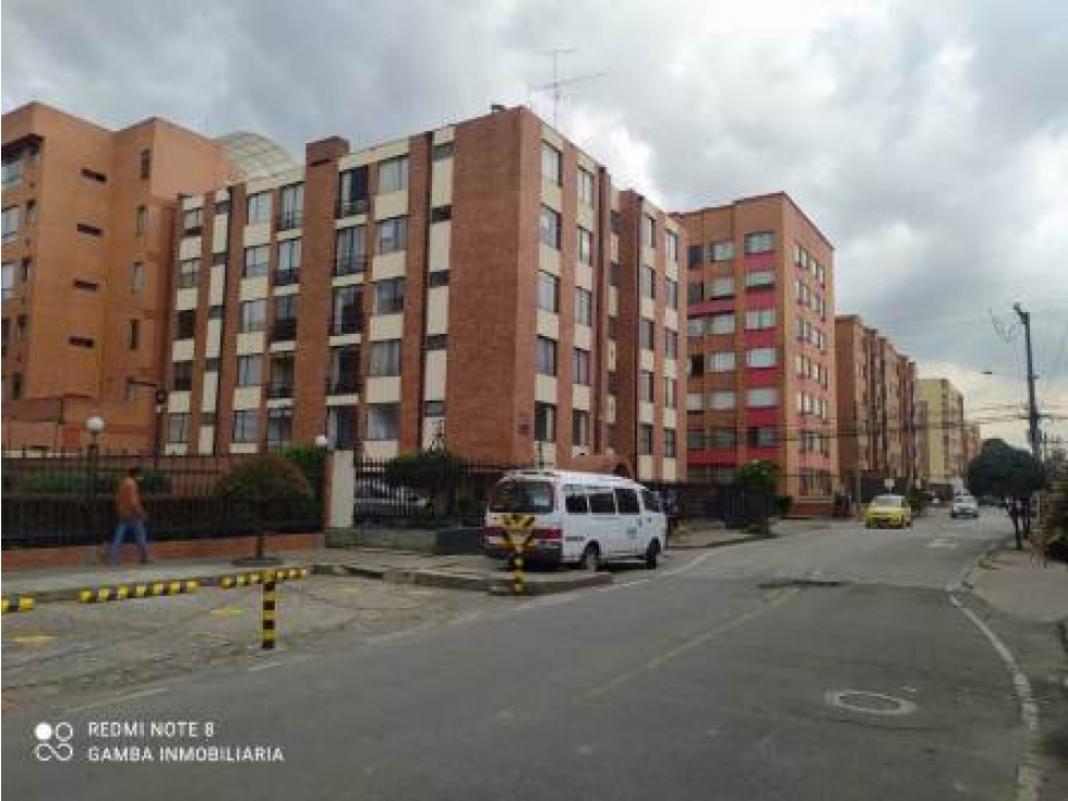 VENDO APARTAMENTO EN MAZUREN BOGOTA