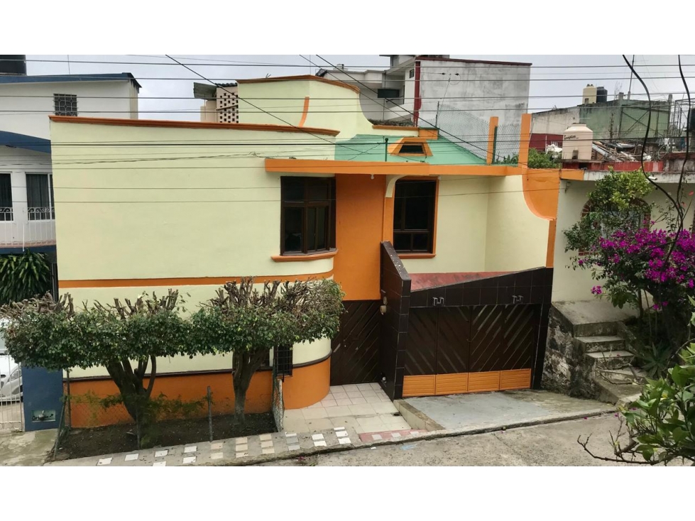 CASA 200M2 ENTRE LAZARO CARDENAS Y ANTONIO CHEDRAUI XALAPA