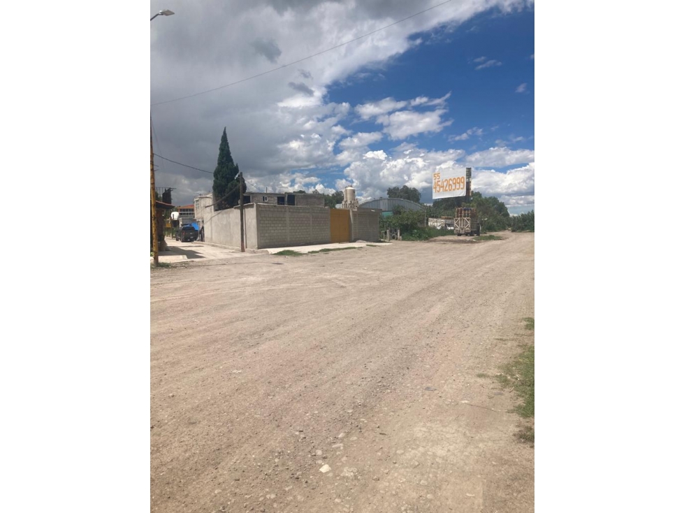 TERRENO 2,300 M2 ACCESO CTO EXTERIOR MEXIQUENSE TULTEPEC - 4
