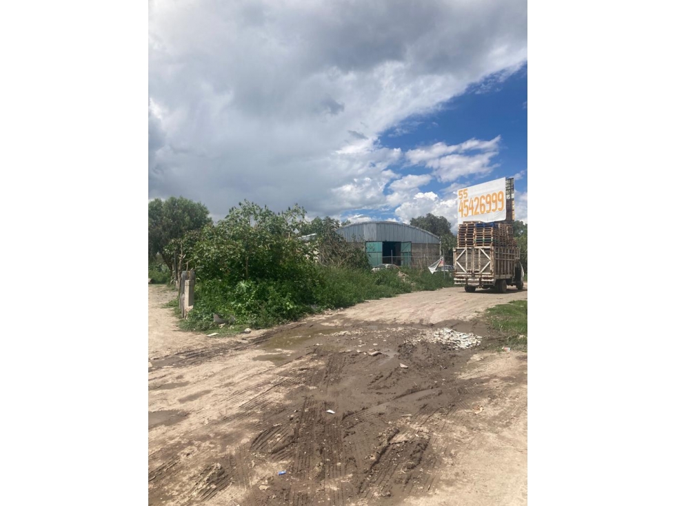 TERRENO 2,300 M2 ACCESO CTO EXTERIOR MEXIQUENSE TULTEPEC - 5
