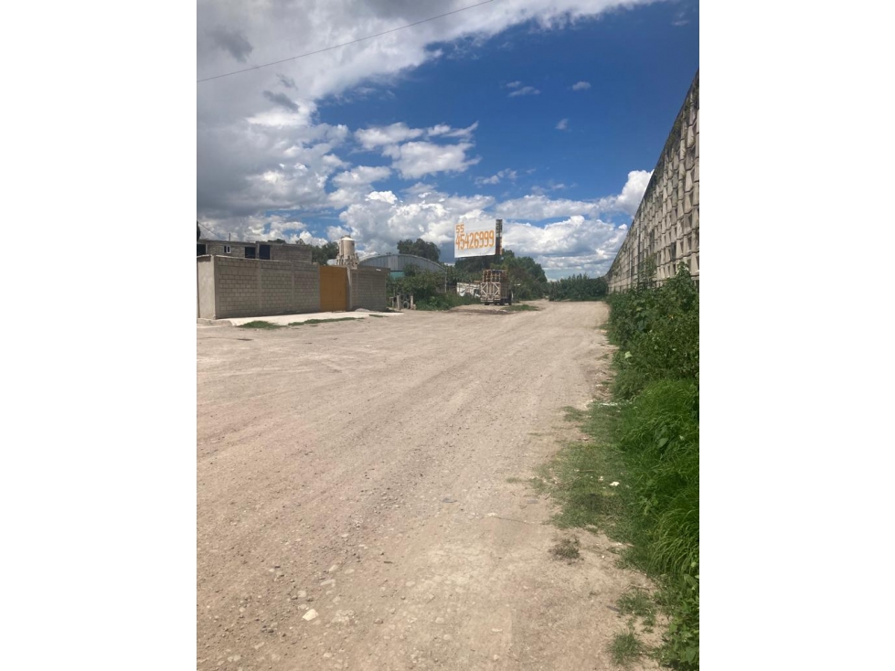 TERRENO 2,300 M2 ACCESO CTO EXTERIOR MEXIQUENSE TULTEPEC - 6