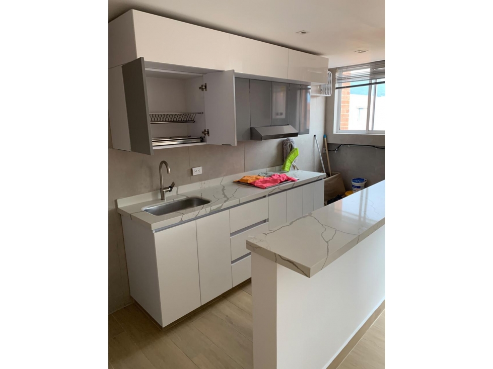 VENDO APARTAMENTO MIRANDELA 62M2 — foto 3