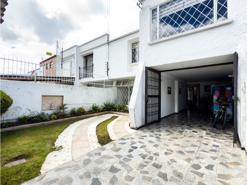Venta Casa en Pontevedra - Bogota