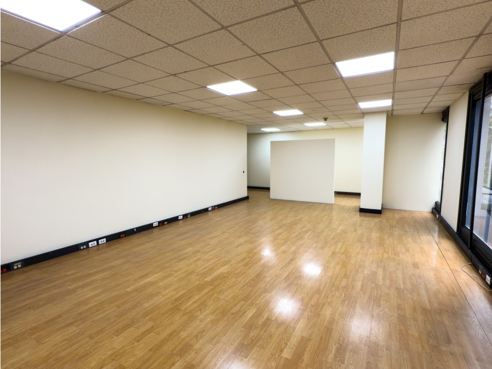 Arriendo Oficina en Santa Barbara Occidental - Bogota — foto 4
