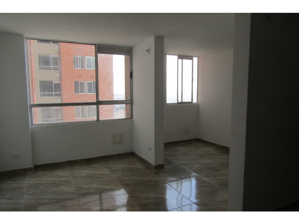 ARRIENDO HERMOSO APARTAMENTO EN TORRES 20 DE JULIO — foto 2