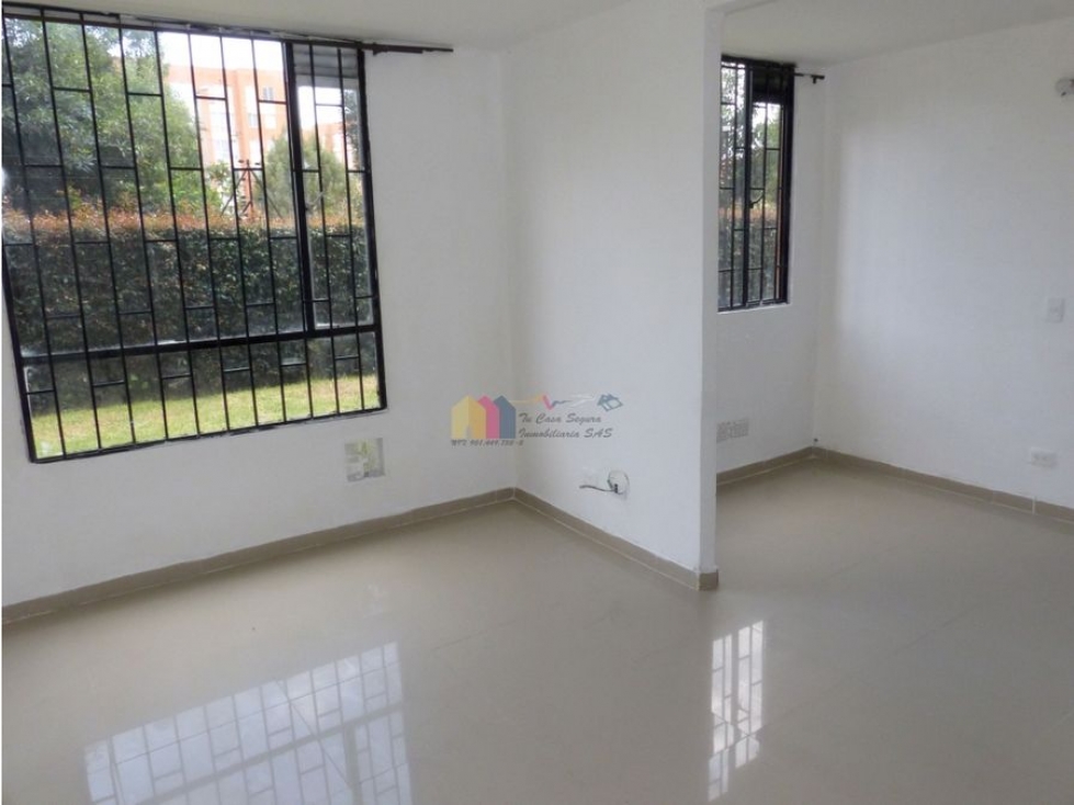 VENTA DE APARTAMENTO EN CIUDAD VERDE CONJ. MENTA 1