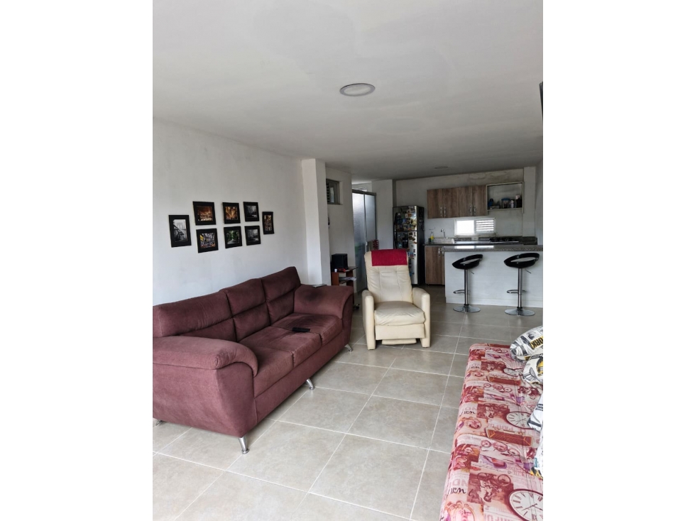 VENDO APARTAMENTO EN SANTA TERESITA DOSQUEBRADAS — foto 2