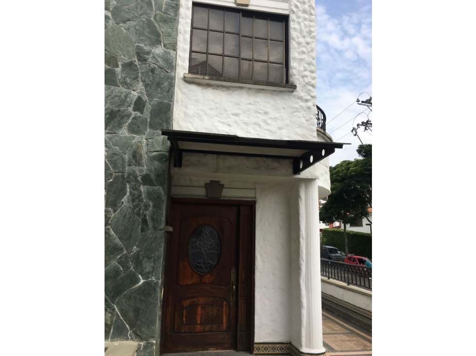 SE VENDE CASA ESQUINERA MUY AMPLIA SECTOR EXCLUSIVO EN PINARES — foto 5
