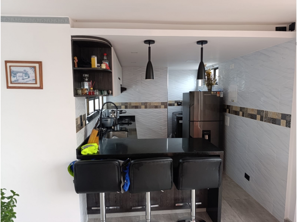VENDO APARTAMENTO REMODELADO EN EL CENTRO SANTA ROSA DE CABAL - 2
