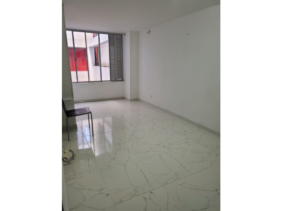 SE VENDE APARTAMENTO DOS PISOS EN EL CENTRO — foto 4