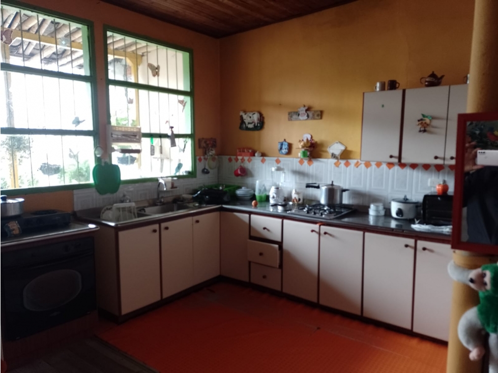 Se vende casa Lote Antigua en el centro de Santa rosa - 5