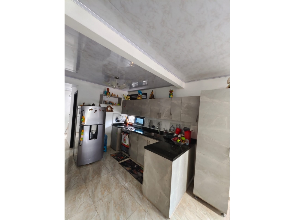 VENDO AMPLIA CASA EN EL SECTOR EL CARBONERO DOSQUEBRADAS — foto 4