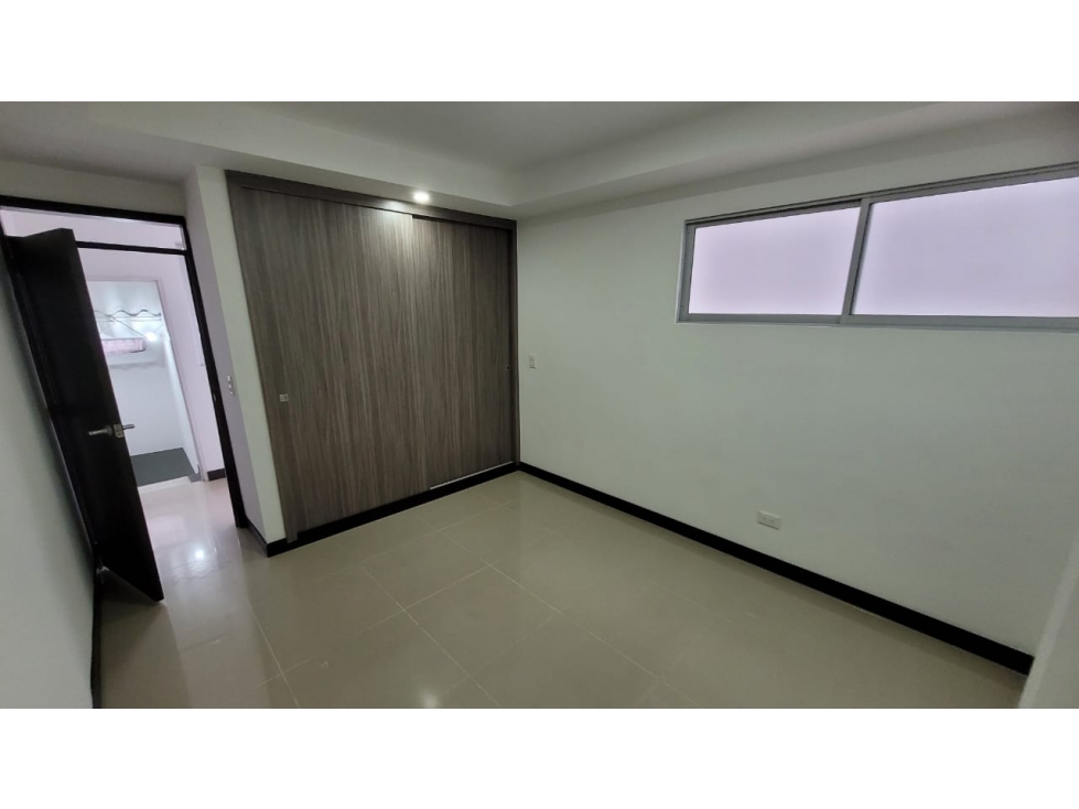 Vendo casa remodelada Parque Industrial pisos independientes — foto 3