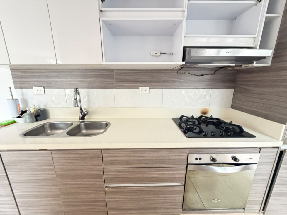 CASA EN VENTA BIEN UBICADA EN LA AV SUR — foto 3