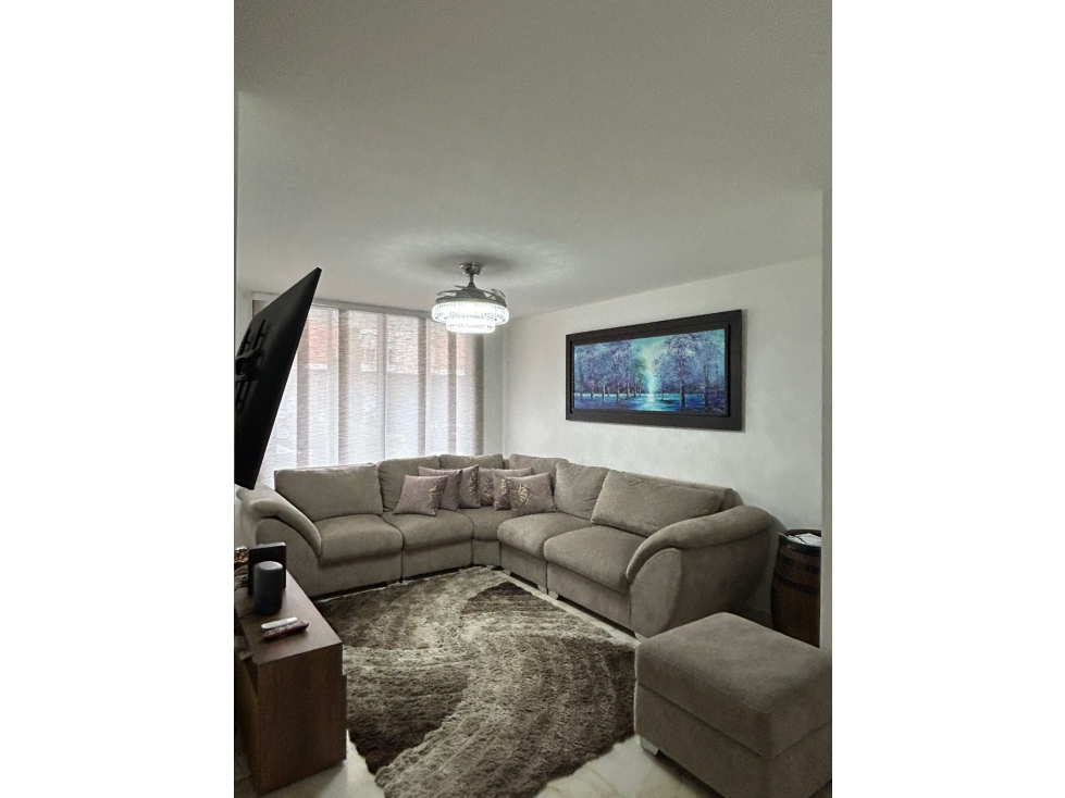 Vendo hermosa casa medianera remodelada en santa Juana de las villas — foto 2