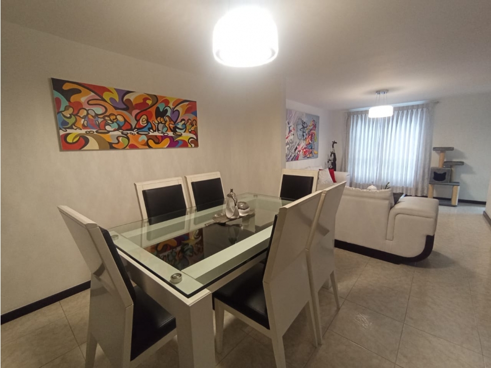 VENDO AMPLIA CASA CON MODERNOS ACABADOS — foto 2