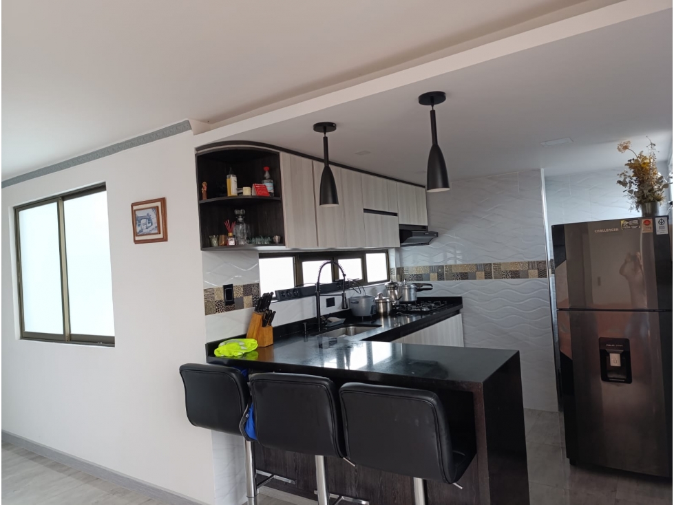VENDO APARTAMENTO REMODELADO EN EL CENTRO SANTA ROSA DE CABAL - 3