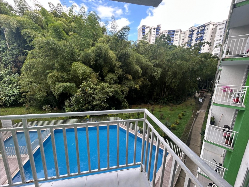 VENDO APARTAMENTO CON PARQUEADERO EN DOSQUEBRADAS RISARALDA