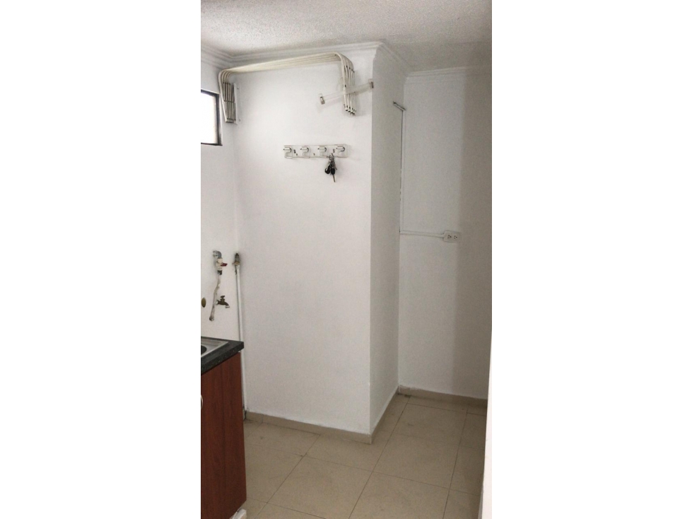 VENDO APARTAESTUDIO SOBRE LA AV SUR — foto 4