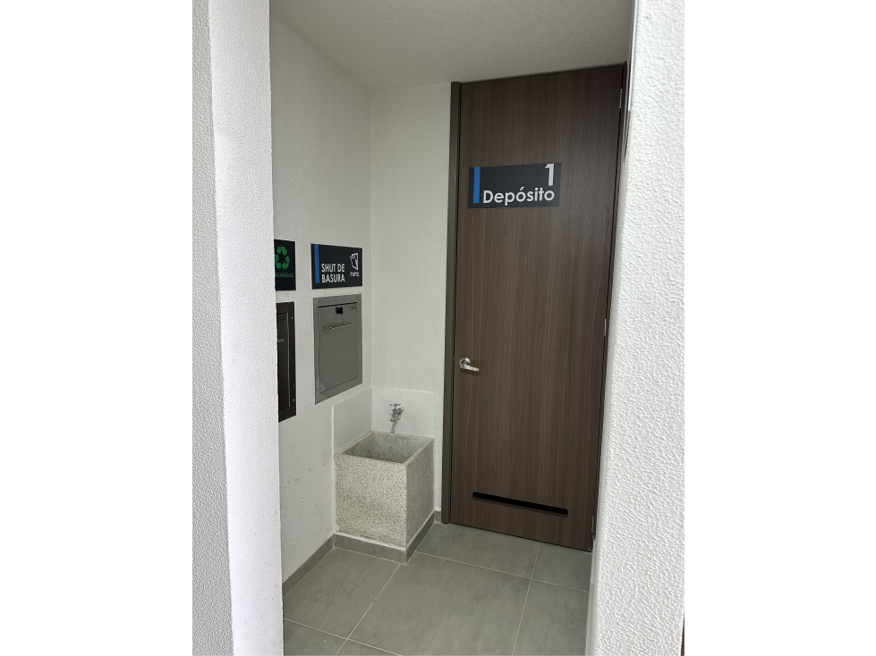 VENDO AMPLIO Y HERMOSO APARTAMENTO CON DEPOSITO — foto 5