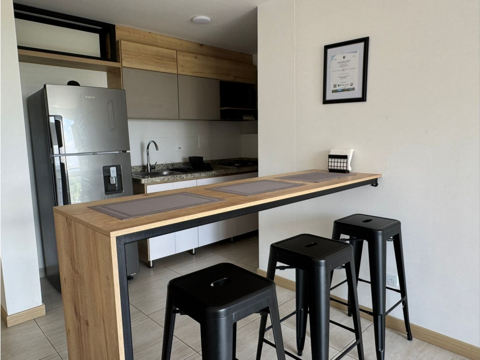 VENDO HERMOSO APARTAMENTO EN LA AV SUR PARQUEADERO CUBIERTO — foto 4