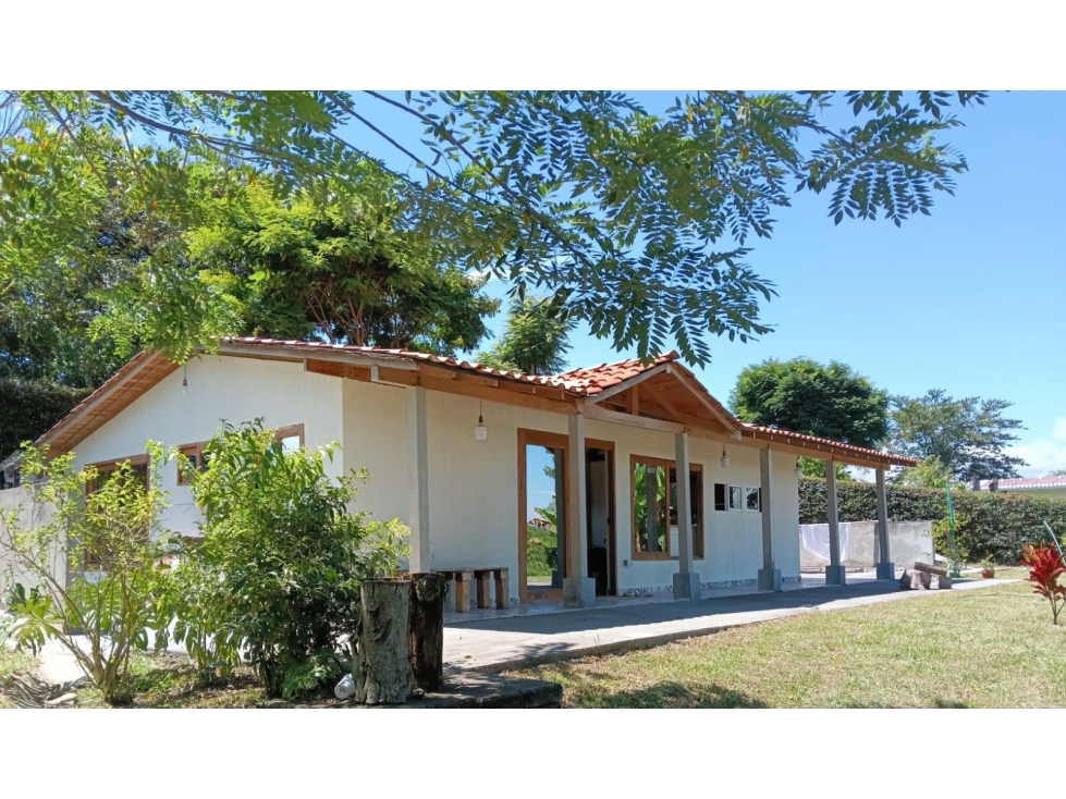 VENDO CASA CAMPESTRE A 25 MINUTOS DE SECTOR CORALES PEREIRA - 1