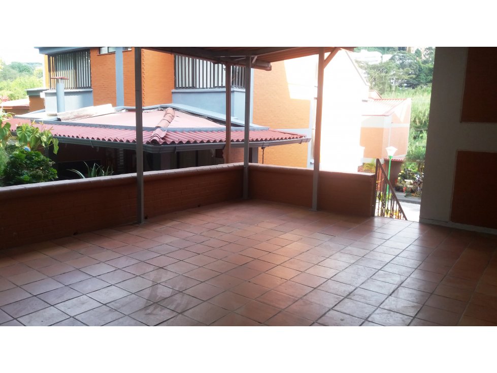 SE VENDE CASA EN PINARES - 5