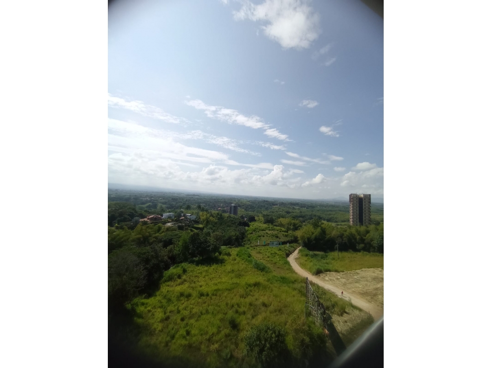 Vendo Apartamento en Cerritos con hermosa vista al Valle