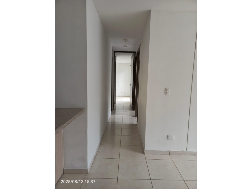 VENDO APARTAMENTO CON BALCON Y PARQUEADERO PROPIO — foto 4