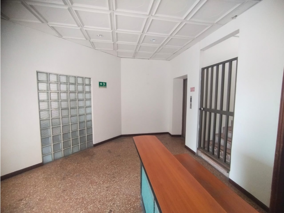 SE ALQUILA EDIFICIO EN EL CENTRO PEREIRA PARA OFICINA - 5