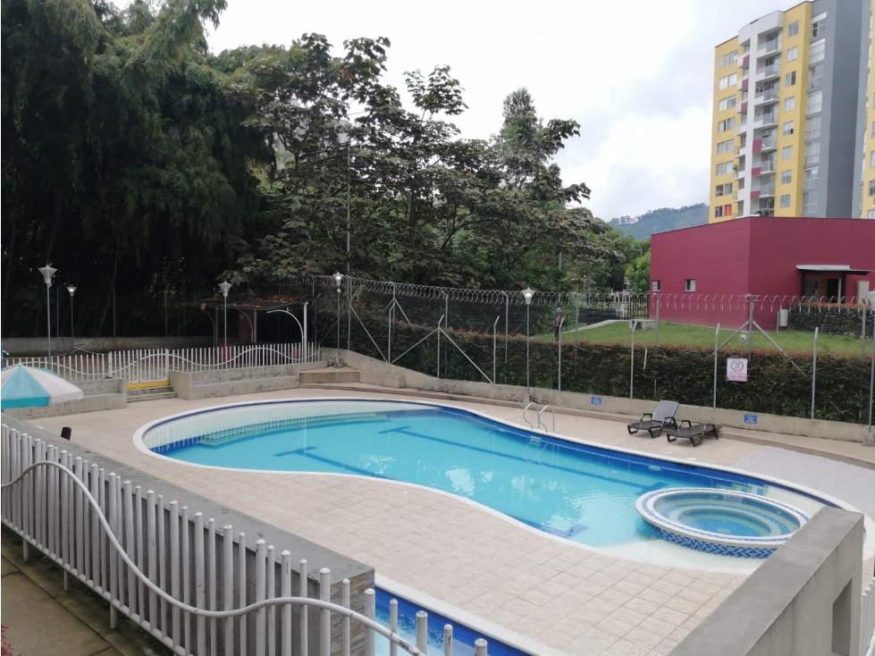 ARRIENDO APARTAMENTO EN DOSQUEBRADAS CERCA A MAKRO — foto 3