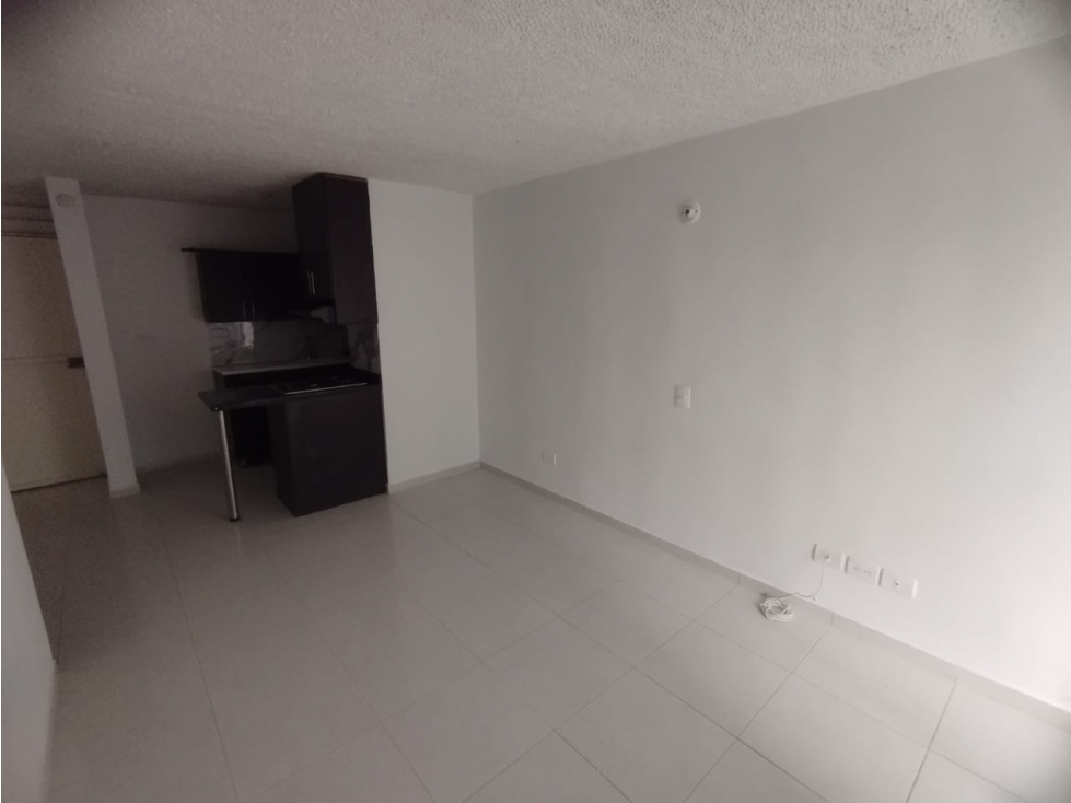 VENDO APARTAMENTO CON BALCON Y CUARTO UTIL — foto 2