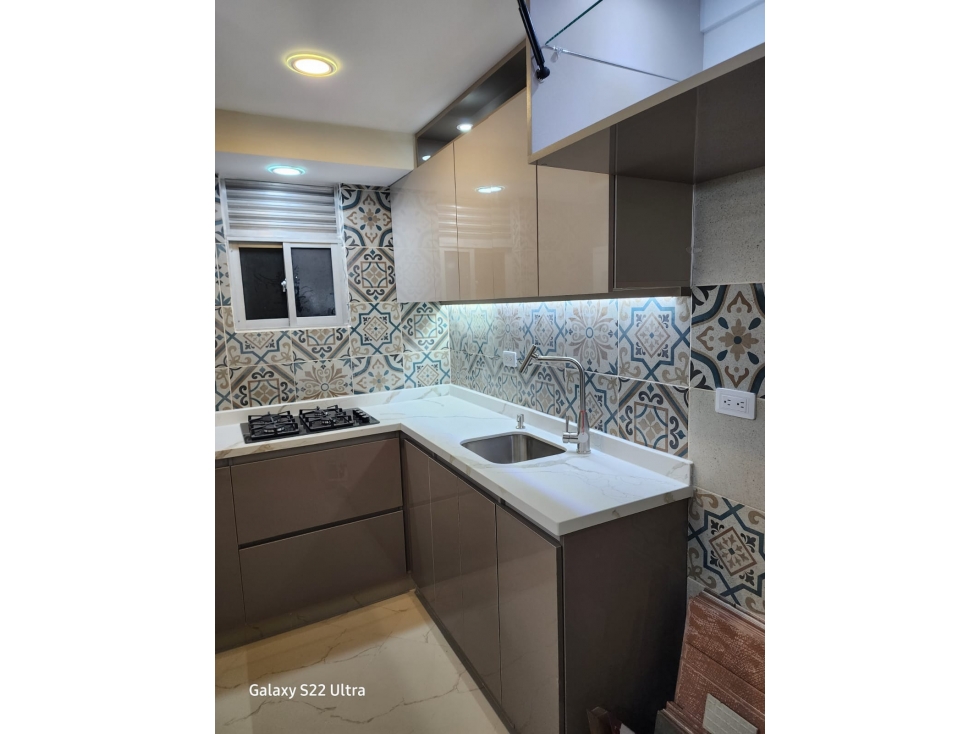 VENDO APARTAMENTO CON HERMOSOS ACABADOS - 2