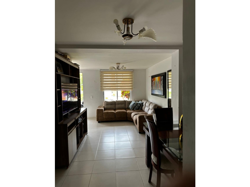 VENDO CASA DUPLEX MEDIANERA EN EXCELENTE CONJUNTO CERRADO