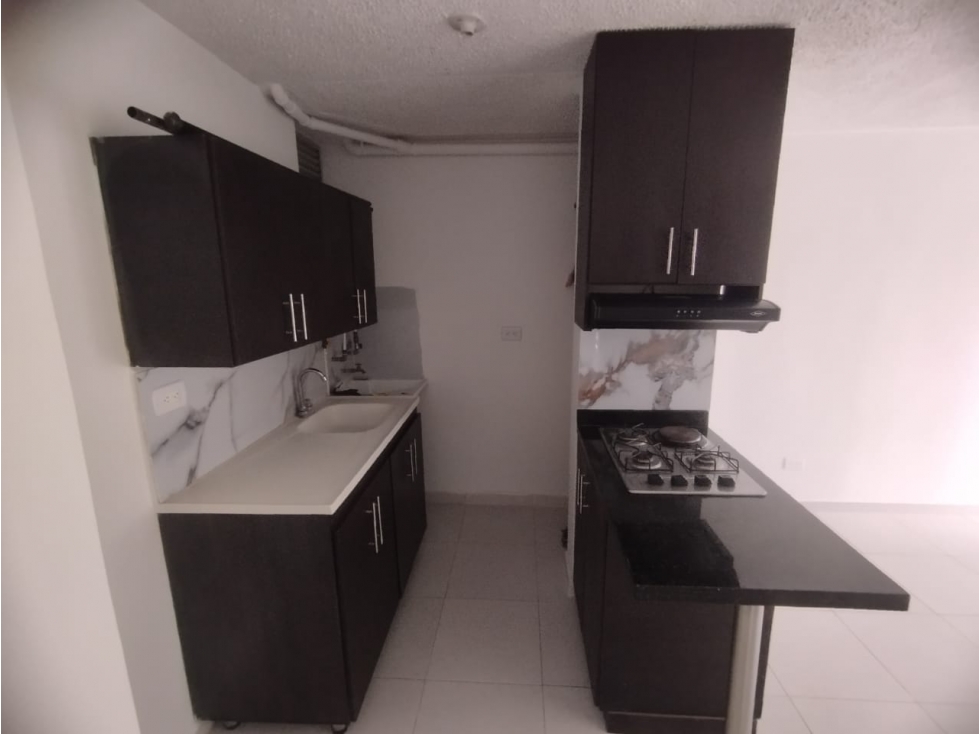 VENDO APARTAMENTO CON BALCON Y CUARTO UTIL — foto 3