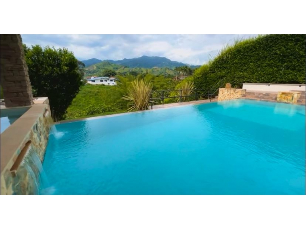 VENDO HERMOSA CASA CAMPESTRE CON PISCINA JACUZZI Y TURCO — foto 2