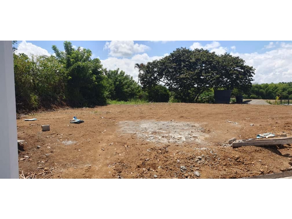 VENDO LOTE EN CERRITOS 2043 MTS — foto 3
