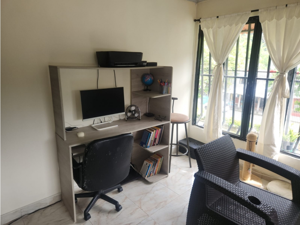 CASA ESQUINERA PISOS INDEPENDIENTES CERCA AL CENTRO DE PEREIRA — foto 3